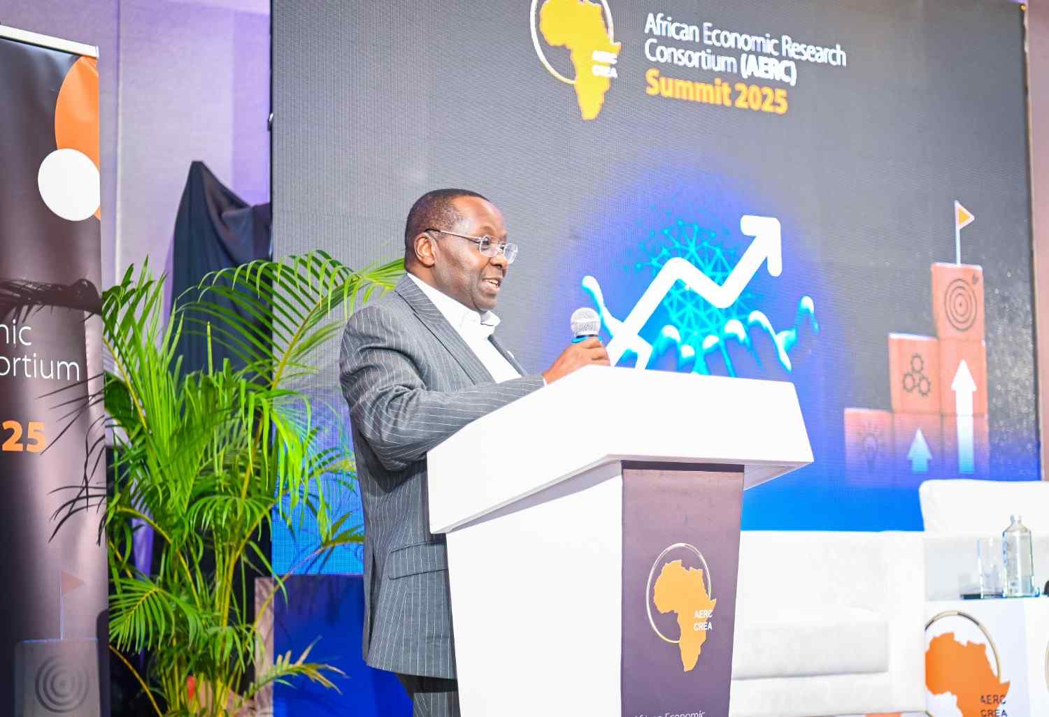 Nairobi Monday December 1, 2025 The Principal Secretary for Public Health and Professional Standards, Mary Muthoni, today joined other stakeholders during the opening of the Regional Policy Engagement Workshop on Policy Analysis for Sustainable and Healthy Foods in African Retail Markets (PASHFARM) in Nairobi.   The summit conducted under the theme, Retail Market Policies for Improved Nutrition and Health, brings together policymakers, researchers, and development partners to explore how retail food markets