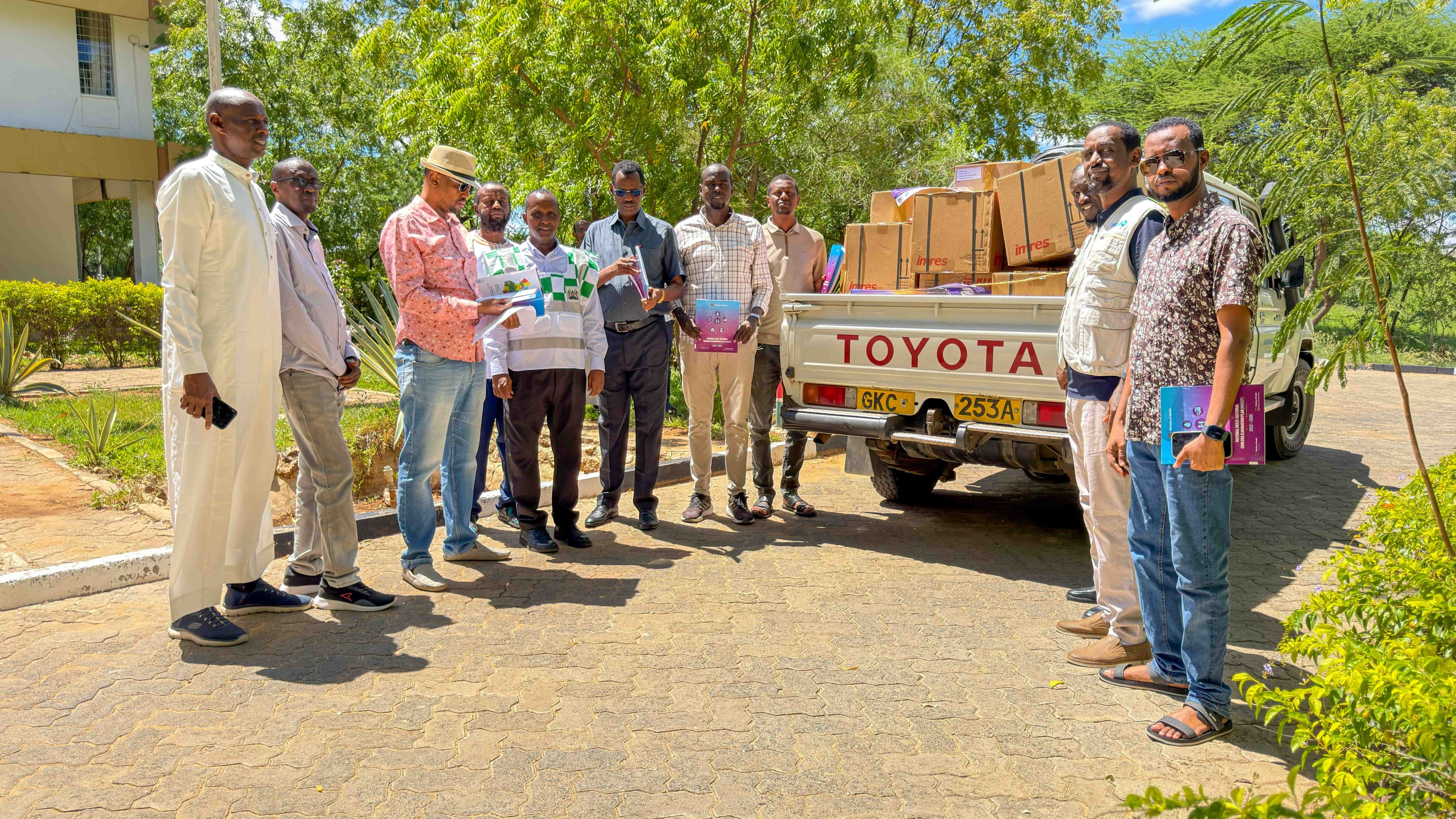 Garissa strengthens cholera response with WHO-supported supplies handover