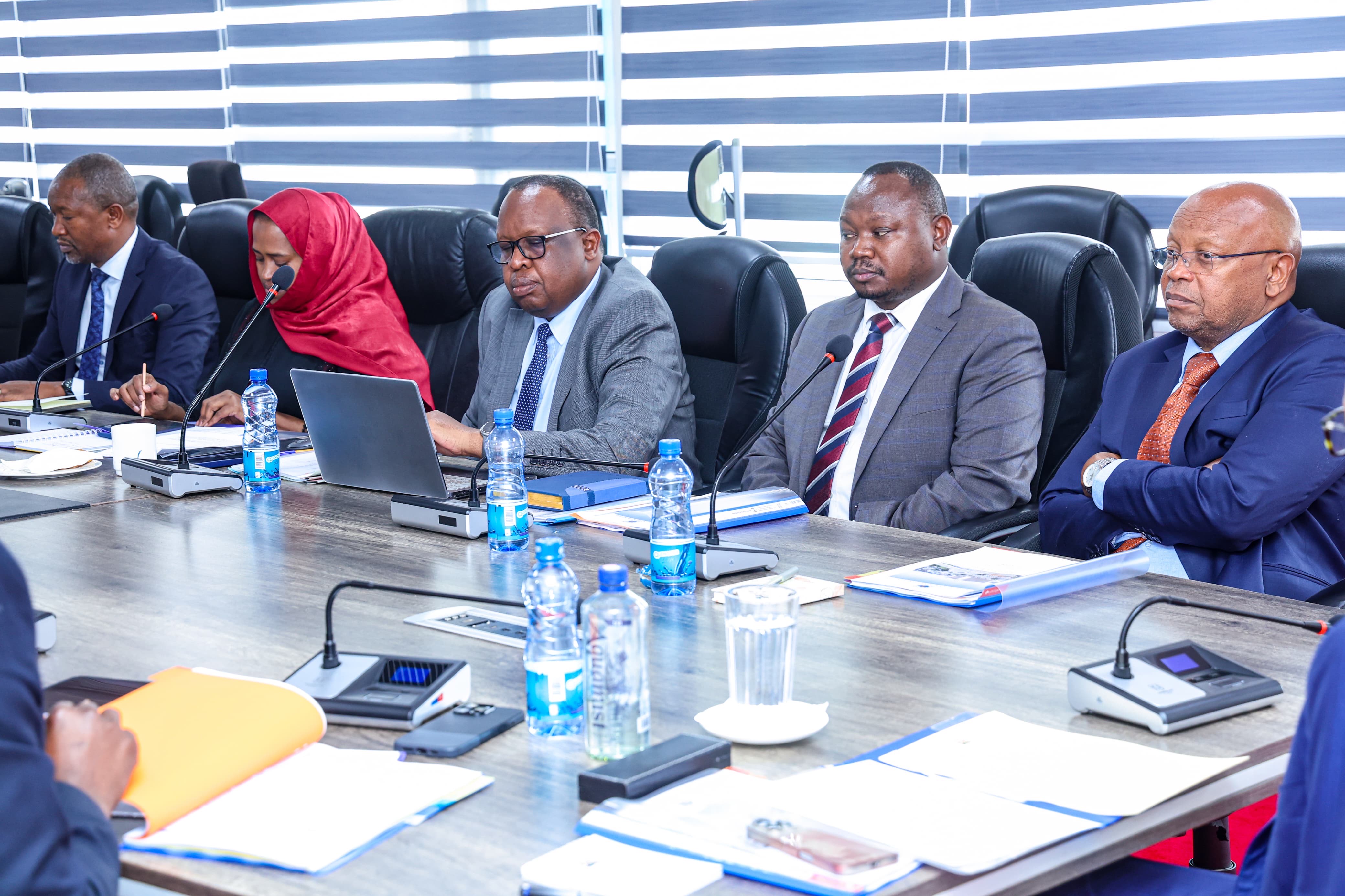 Health CS Duale Calls for Urgent Reforms in Referral Hospitals Following KNH Breach