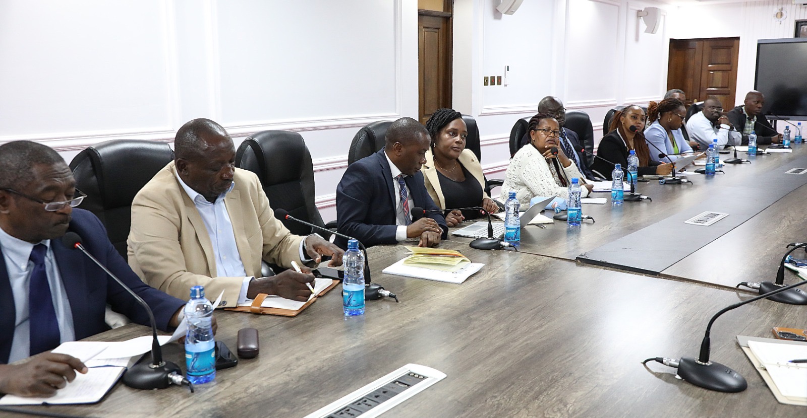 PS Oluga Leads Review to Fast-Track Kisii Cancer Centre Project