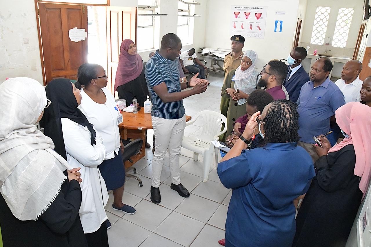 PS Oluga Visits Coast General Hospital, Engages CHPs