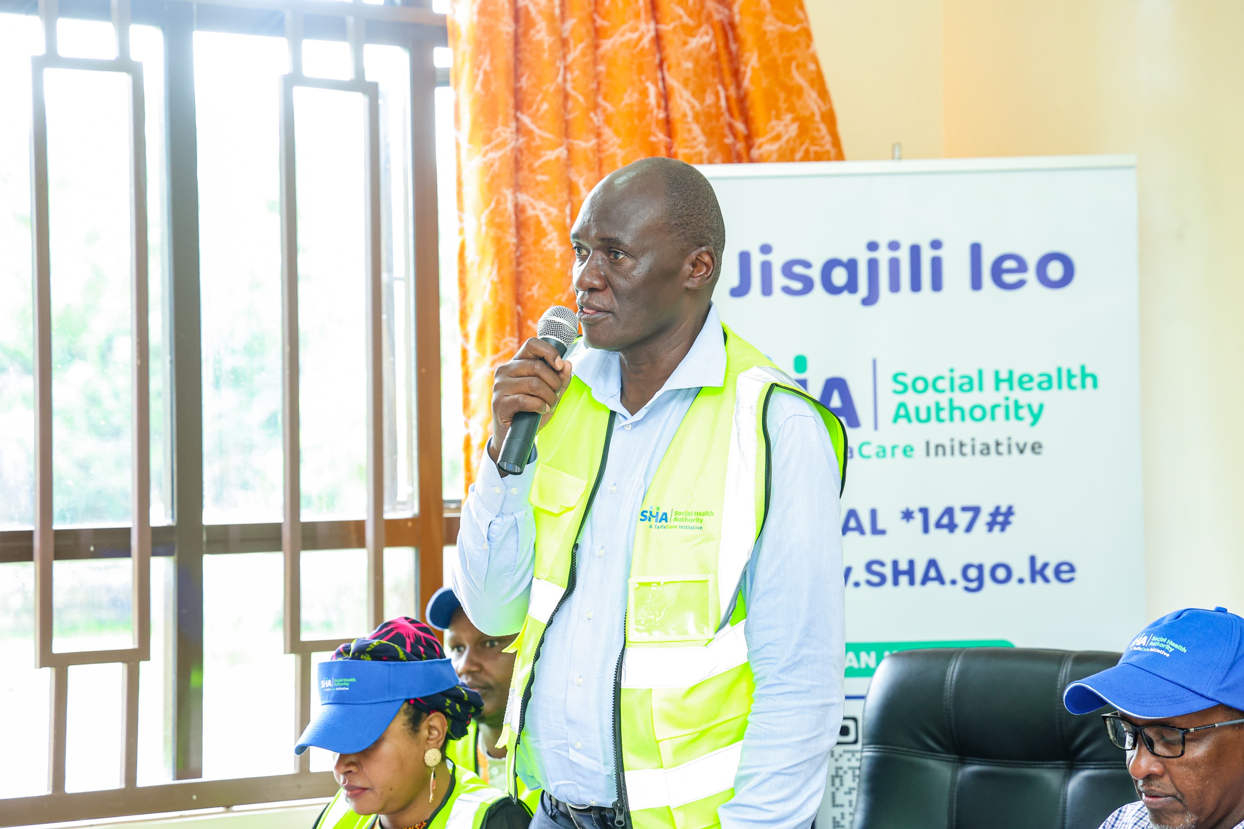 𝐍𝐚𝐢𝐫𝐨𝐛𝐢, 𝐊𝐞𝐧𝐲𝐚 – 𝐉𝐮𝐥𝐲 𝟑, 𝟐𝟎𝟐𝟓 - The Ministry of Health has achieved a major stride in digital health reforms with the handover of 100 digital devices to Lamu County a move aimed at strengthening transparency, accountability, and restoring public confidence in healthcare delivery.  Speaking at the KEFRI grounds in Mokowe Sub-County, Cabinet Secretary for Health Hon. Aden Duale spotlighted the rollout of the Comprehensive and Integrated Health Information System (CIHIS). The system, which