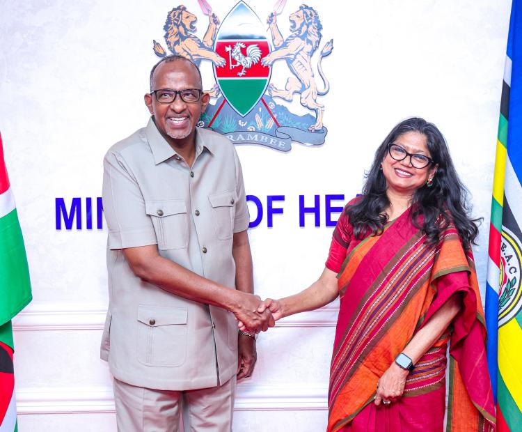 𝐍𝐚𝐢𝐫𝐨𝐛𝐢, 𝐊𝐞𝐧𝐲𝐚 - 𝐀𝐮𝐠𝐮𝐬𝐭 𝟐𝟗, 𝟐𝟎𝟐𝟓 - Health Cabinet Secretary Hon. Aden Duale today hosted a delegation from the United Nations Children’s Fund (UNICEF) led by Ms. Shaheen Nilofer for a strategic engagement on the Health Facility Solar Electrification (HFSE) initiative.  First unveiled during the World Health Assembly in Geneva, the programme seeks to solarise 2,000 health facilities in its initial phase, with the potential to scale up to 4,000. Priority will be given to primary health