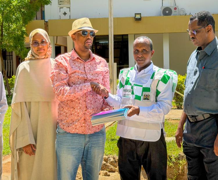 Garissa strengthens cholera response with WHO-supported supplies handover